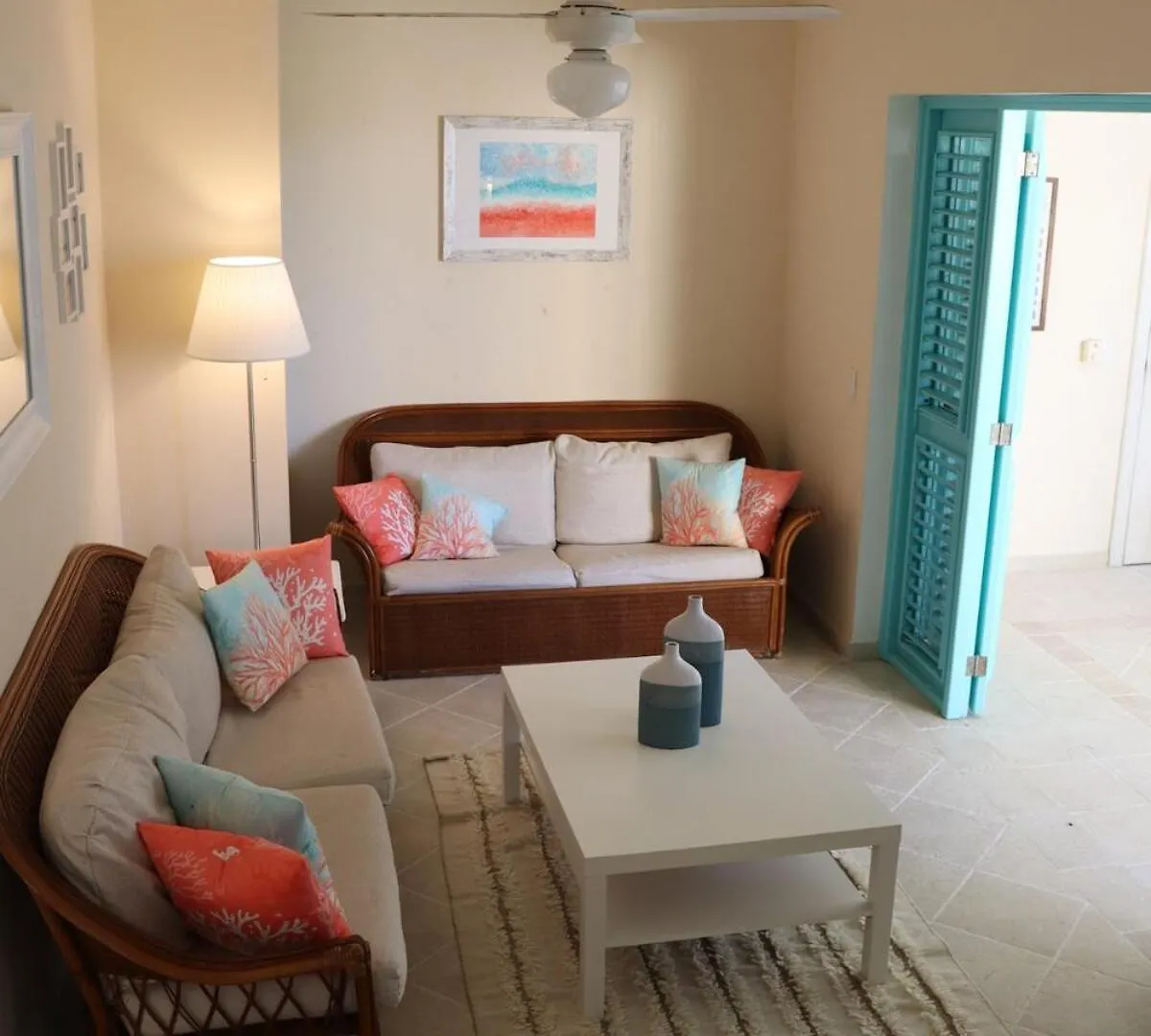 La Dolce Vita Beachfront Apt 9 Лас Терренас Апартаменты